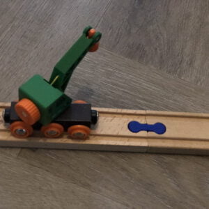 Houten treinrail connector